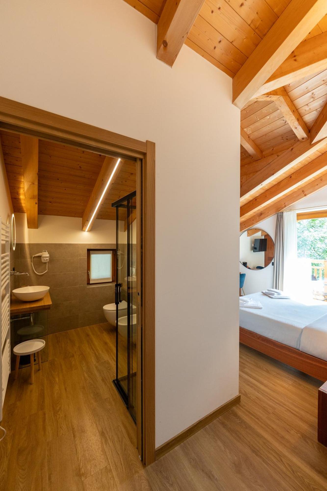 Agriturismo Donec Ponte Di Legno Eksteriør billede