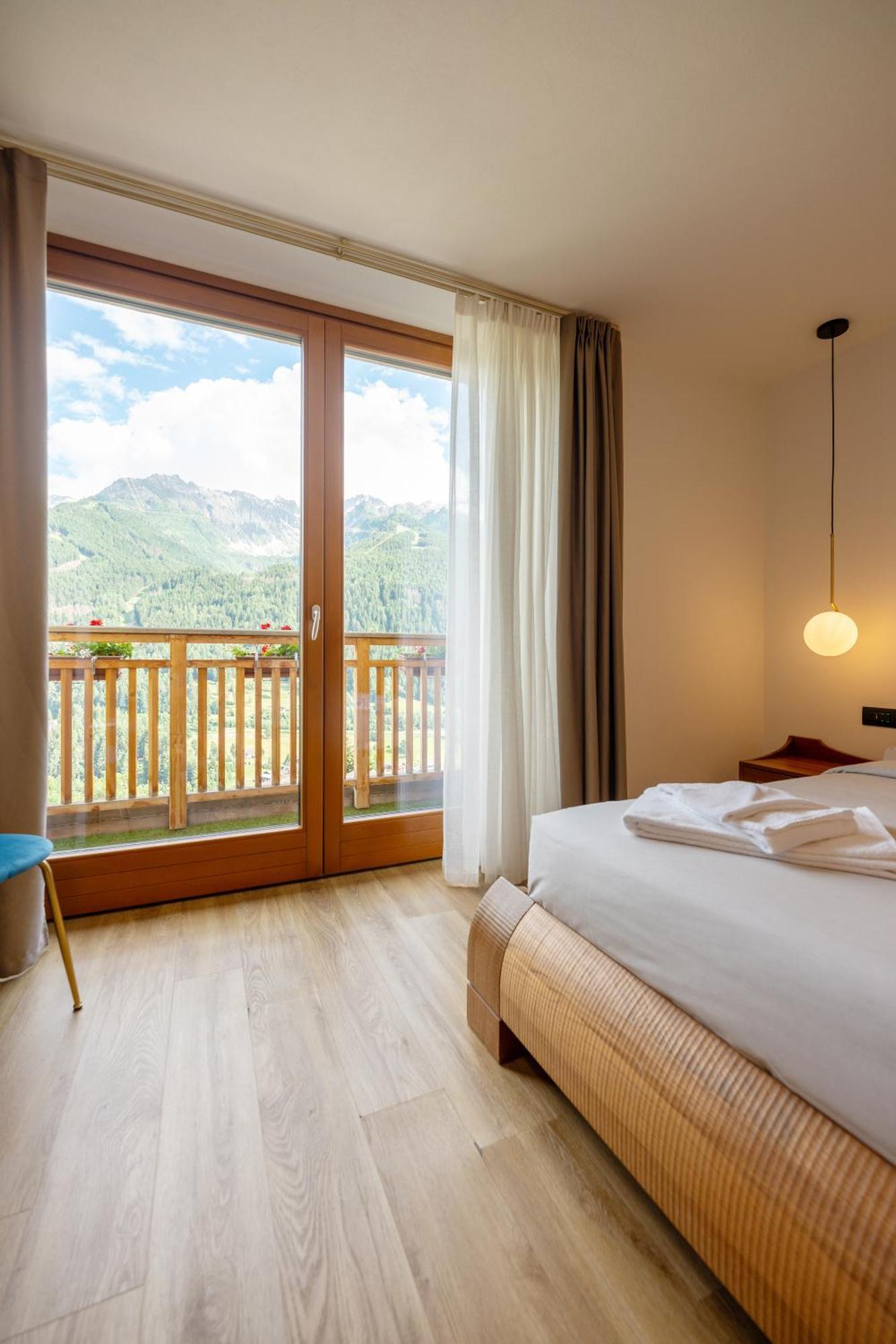 Agriturismo Donec Ponte Di Legno Eksteriør billede